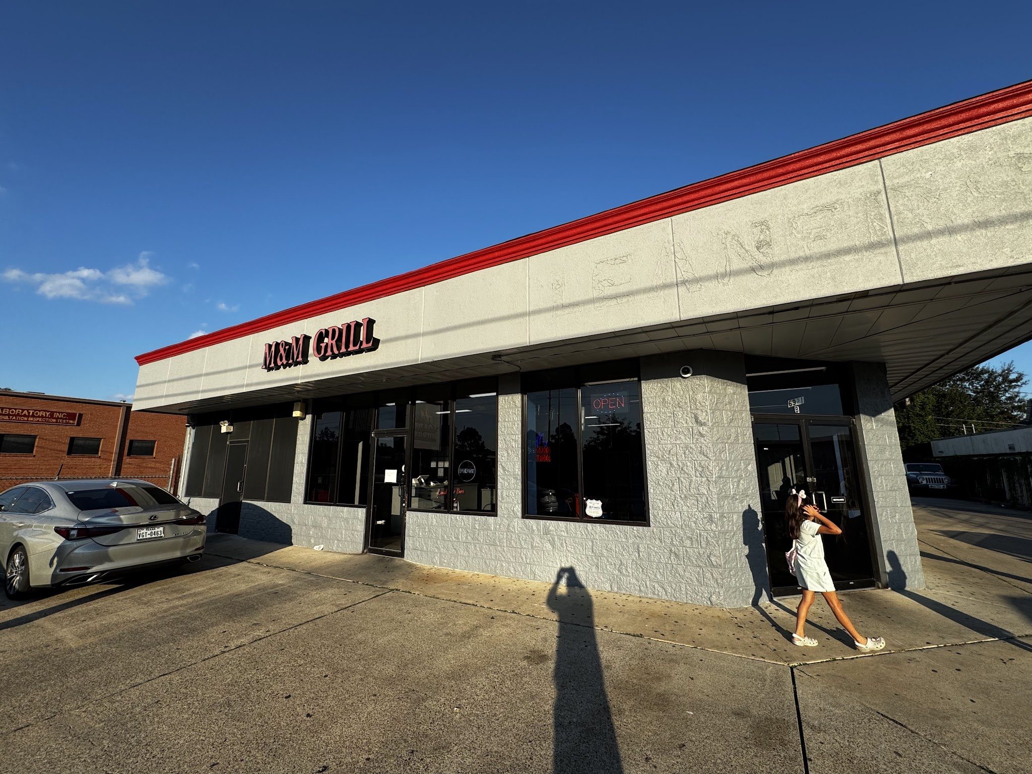 M&M Grill